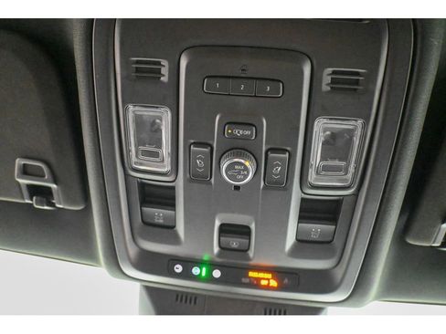 Used 2023 Cadillac Escalade Premium Luxury image 58