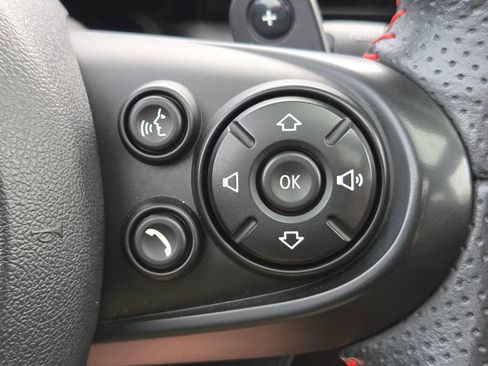 Used 2020 MINI Cooper S FWD image 9