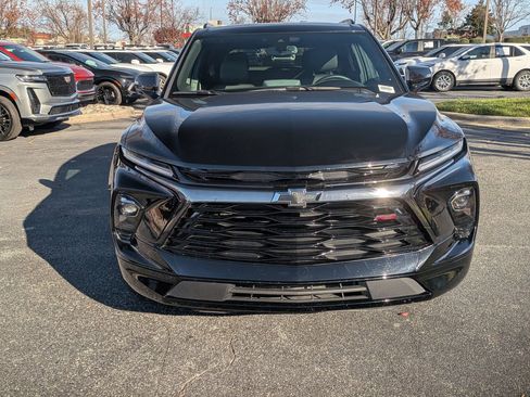 Used 2025 Chevrolet Blazer RS image 3