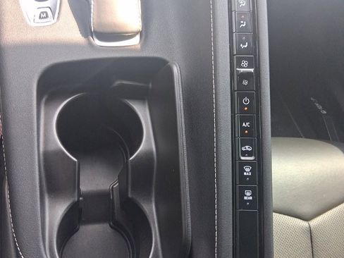 Used 2023 Chevrolet Corvette Stingray Coupe w/ Z51 Performance Package image 20