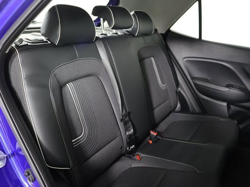 Certified 2025 Hyundai Venue Limited FWD image 29