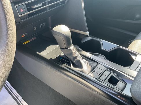 Used 2025 Toyota Camry LE FWD image 27