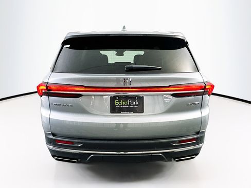 Used 2025 Buick Enclave Preferred image 7