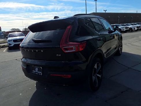 New 2026 Volvo XC40 B4 Plus w/ Protection Package Premier FWD image 4