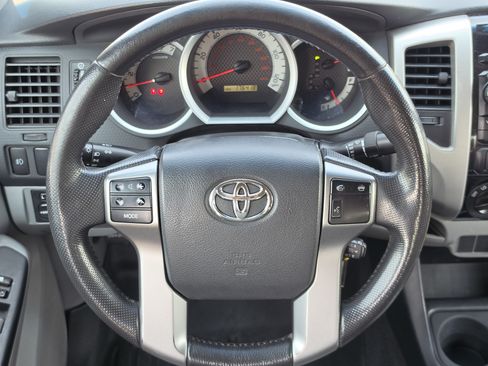 Used 2012 Toyota Tacoma PreRunner w/ SR5 Pkg RWD image 15