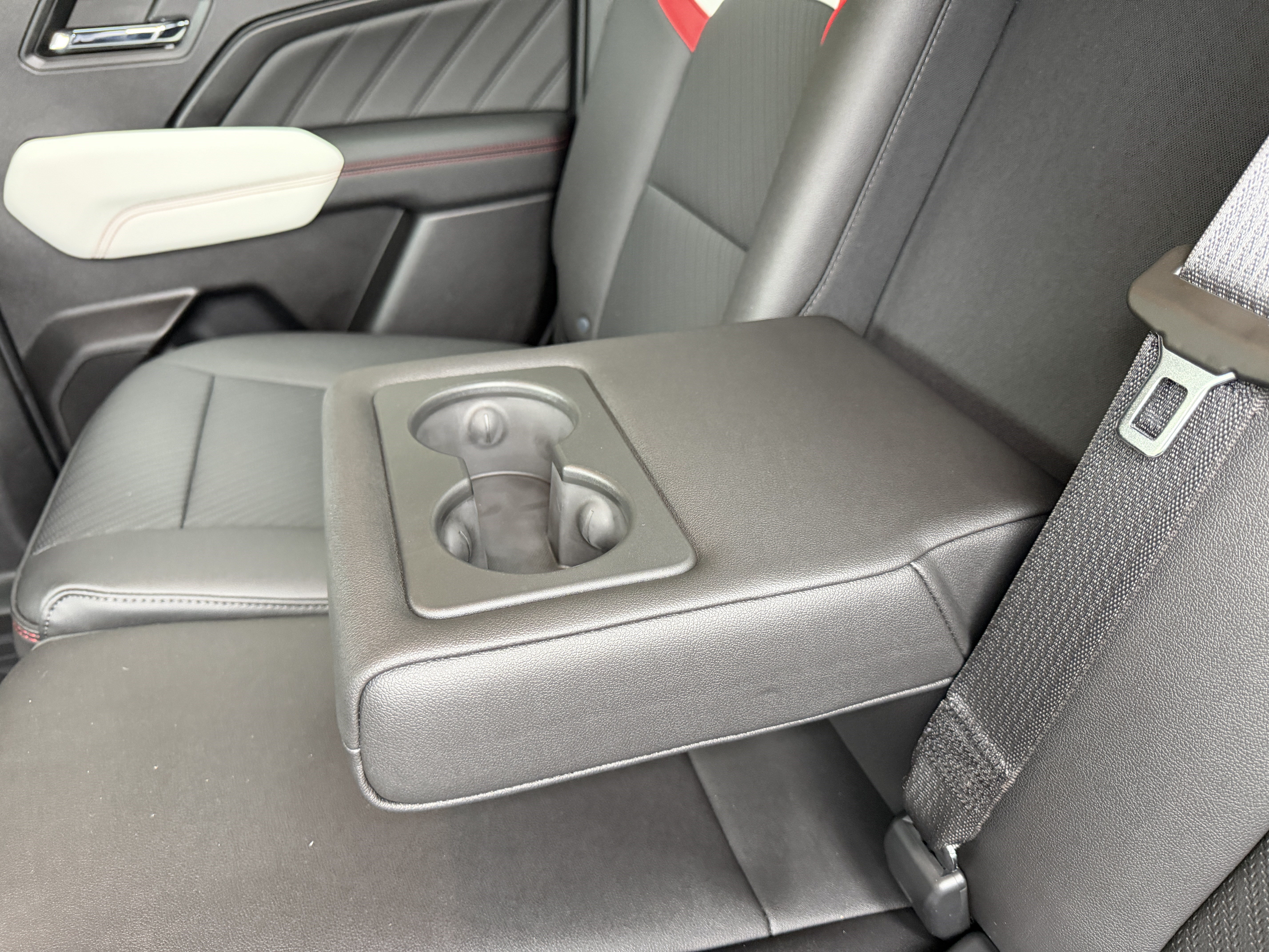 Used 2023 GMC Canyon AT4X w/ Edition 1 AWD/4WD image 17