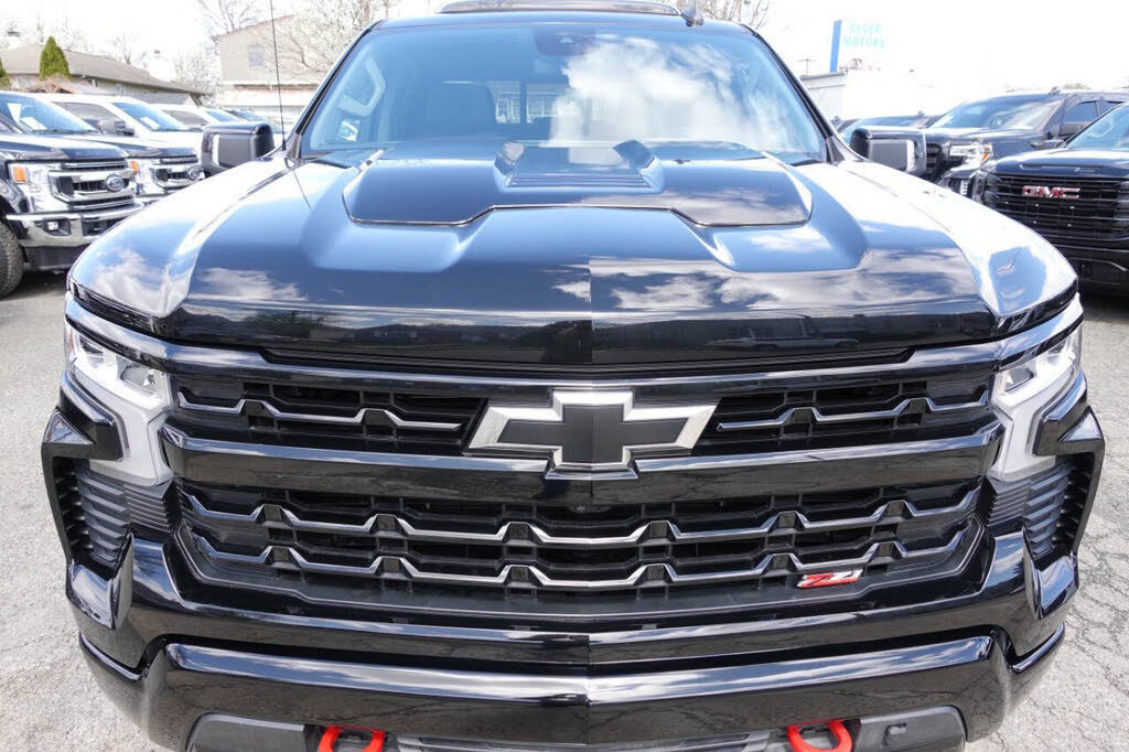 Used 2022 Chevrolet Silverado 1500 LT Trail Boss w/ LT Trail Boss Premium Package AWD/4WD image 7