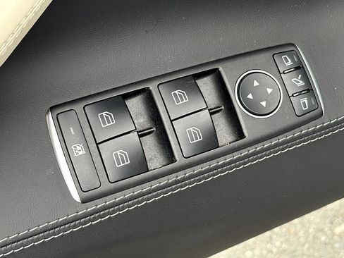 Used 2020 Tesla Model S Performance image 17