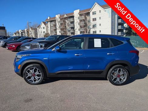 Certified 2022 Kia Seltos SX image 2