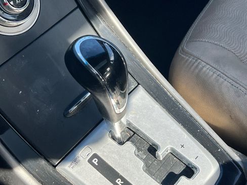 Used 2012 Hyundai Elantra Limited w/ Technology Pkg 5 image 19