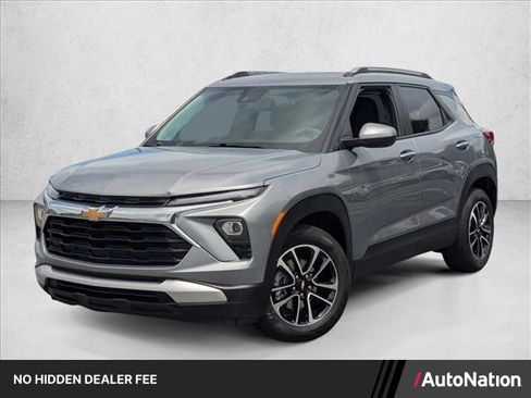 Used 2024 Chevrolet TrailBlazer LT w/ Driver Confidence Package FWD image 1