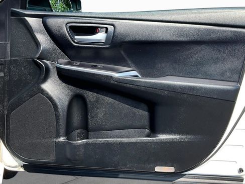 Certified 2017 Toyota Camry SE FWD image 21