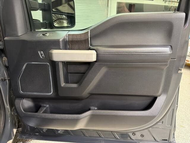 Used 2021 Ford F250 Lariat w/ Lariat Ultimate Package AWD/4WD image 42