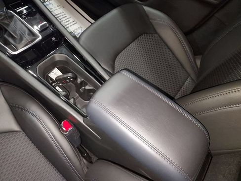 New 2026 Jeep Compass Latitude AWD/4WD image 24