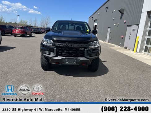 Used 2022 Chevrolet Colorado ZR2 image 2