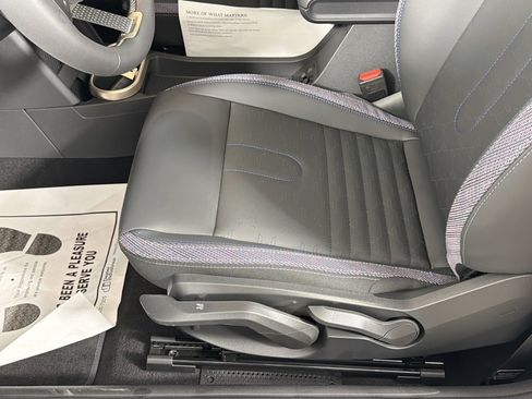 New 2026 MINI Cooper 2-Door Hardtop image 21