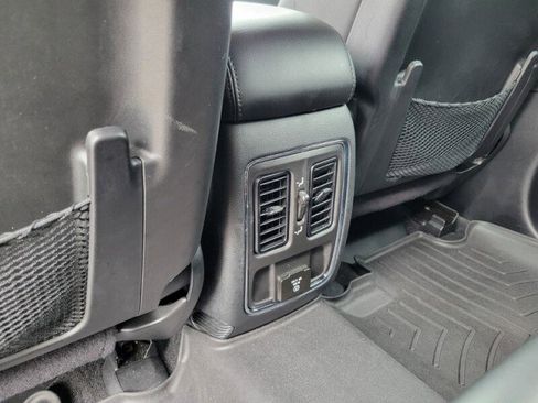 Used 2022 Jeep Grand Cherokee Laredo X RWD image 28