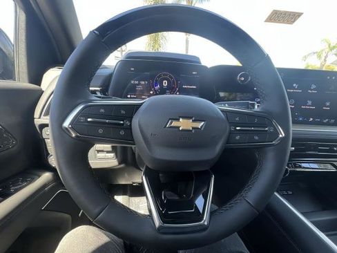 New 2026 Chevrolet Tahoe High Country w/ LPO, Get Active Package AWD/4WD image 11