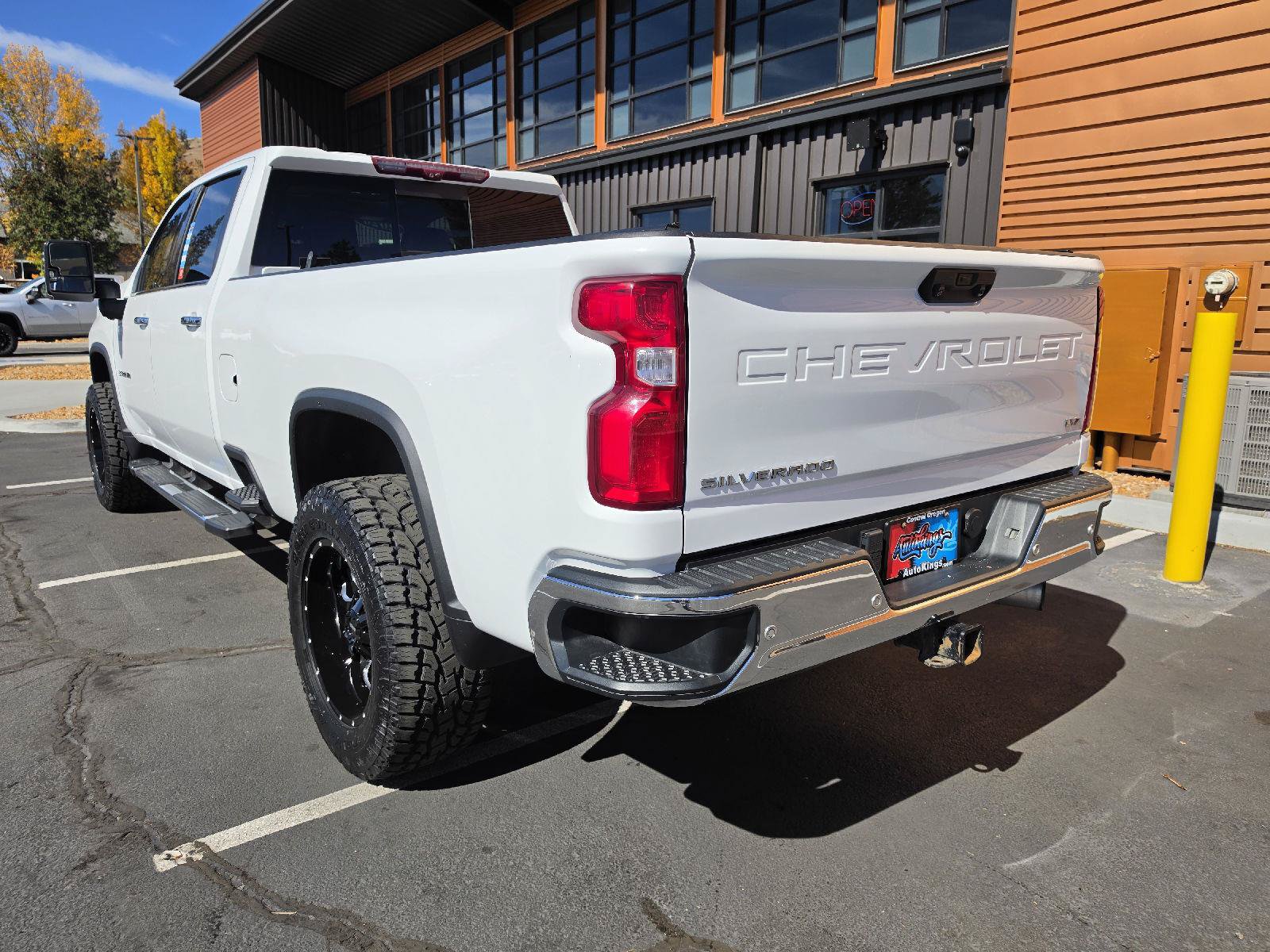 Used 2020 Chevrolet Silverado 3500 LTZ w/ LTZ Premium Package AWD/4WD image 3