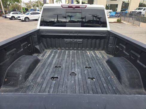 Used 2022 GMC Sierra 2500 SLT image 7