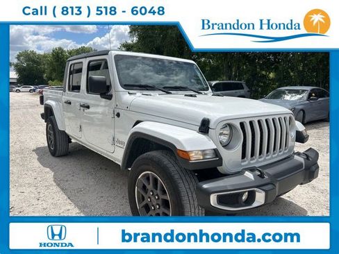 Used 2023 Jeep Gladiator Overland image 1