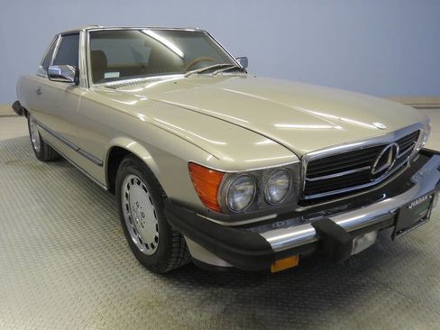 Used 1988 Mercedes-Benz 560 SL image 45