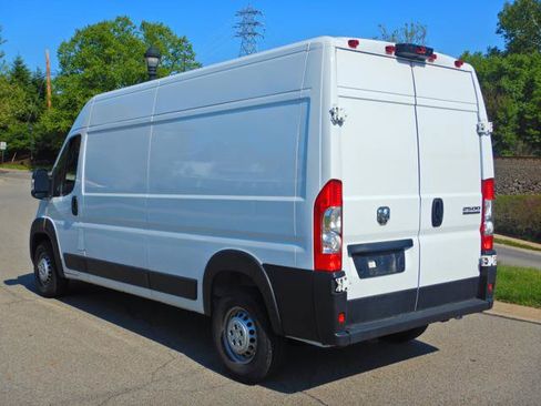 Used 2025 RAM ProMaster 2500 w/ Convenience Group FWD image 6