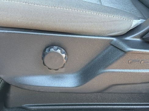 Used 2024 Ford F250 XL w/ XL Chrome Package image 21