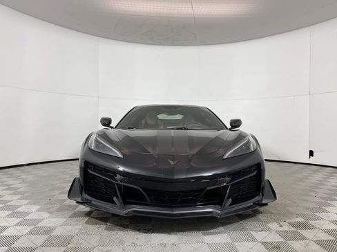 Used 2023 Chevrolet Corvette Z06 w/ Z07 Performance Package image 2