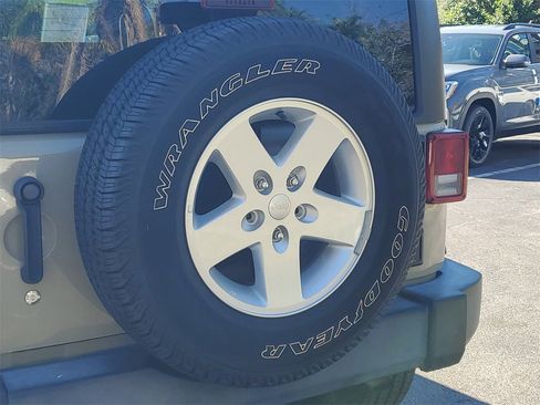 Used 2017 Jeep Wrangler Unlimited Sport w/ Quick Order Package 24S image 5