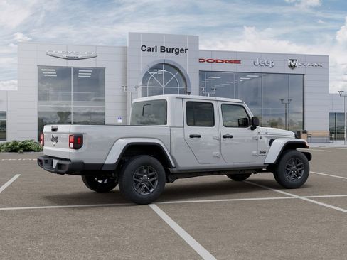 New 2026 Jeep Gladiator Sport AWD/4WD image 4