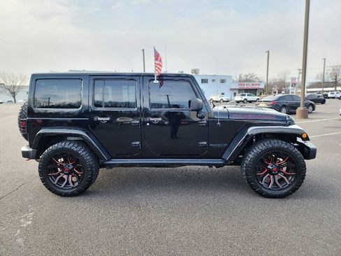 Used 2016 Jeep Wrangler Unlimited Rubicon image 8