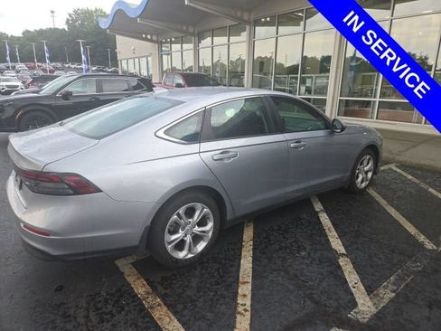 Used 2025 Honda Accord LX image 5