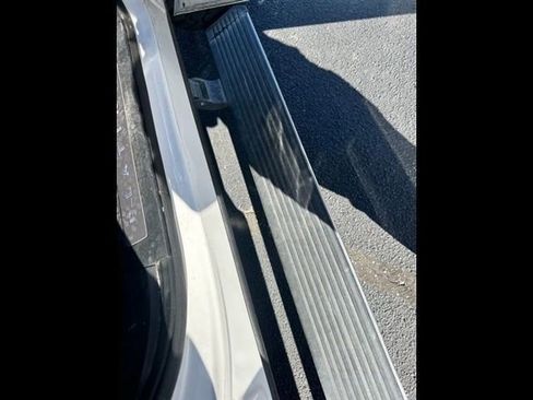 Used 2018 Ford F150 Platinum w/ Equipment Group 701A Luxury image 22