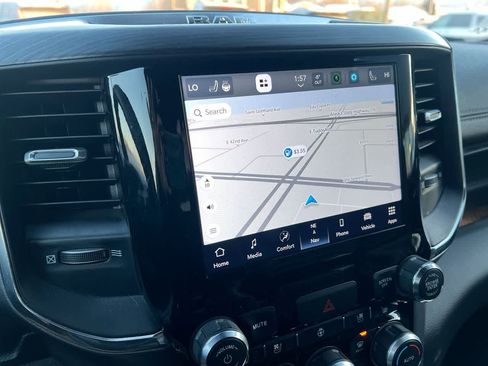 Used 2024 RAM 1500 Laramie image 18