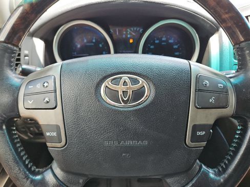 Used 2011 Toyota Land Cruiser w/ Upgrade Pkg AWD/4WD image 25