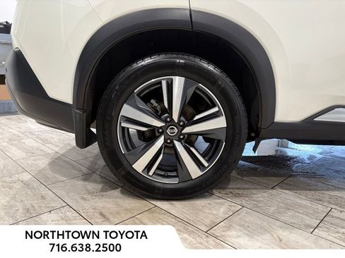 Used 2021 Nissan Rogue SL w/ Premium Package image 38