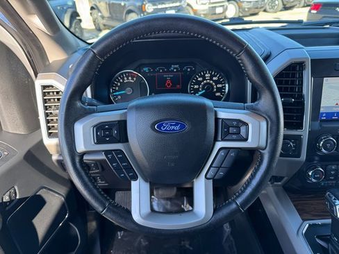 Certified 2019 Ford F150 Lariat image 21
