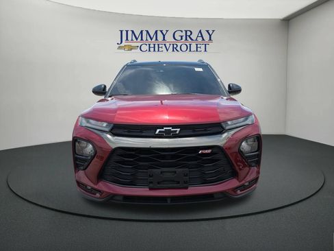 Used 2023 Chevrolet TrailBlazer RS w/ Sun and Liftgate Package FWD image 8