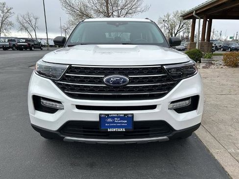 Certified 2022 Ford Explorer XLT w/ Equipment Group 202A AWD/4WD image 3