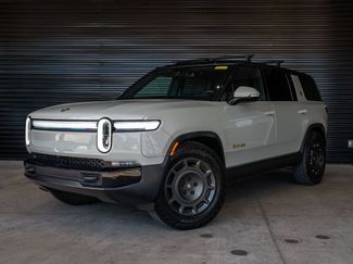 Used 2025 Rivian R1S Premium Dual AWD/4WD video 1