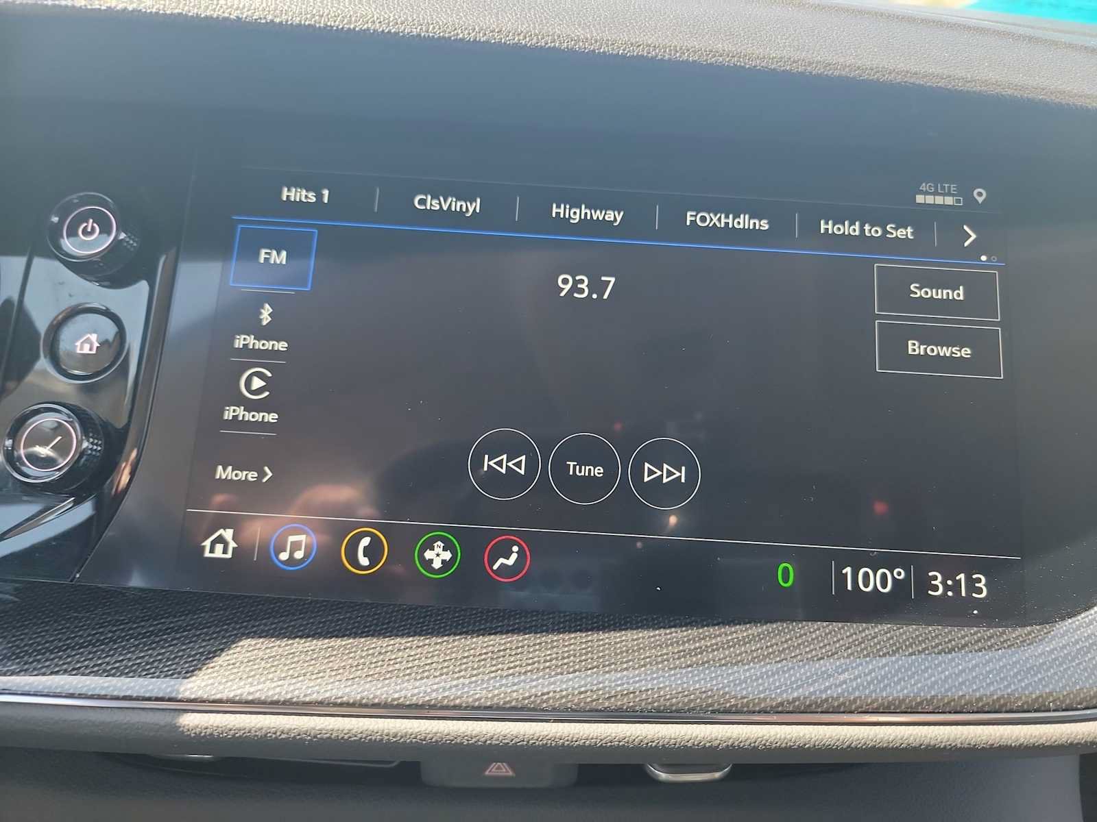 Used 2023 Buick Envision Essence w/ Sport Touring Package AWD/4WD image 16
