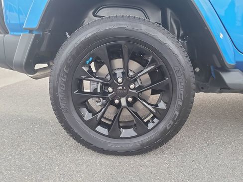 Used 2022 Jeep Wrangler Unlimited Sahara 4xe w/ Cold Weather Group image 5