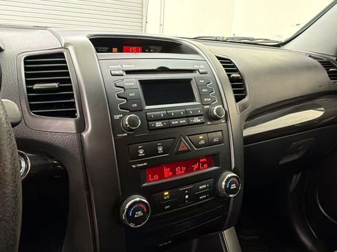 Used 2011 Kia Sorento EX FWD image 20