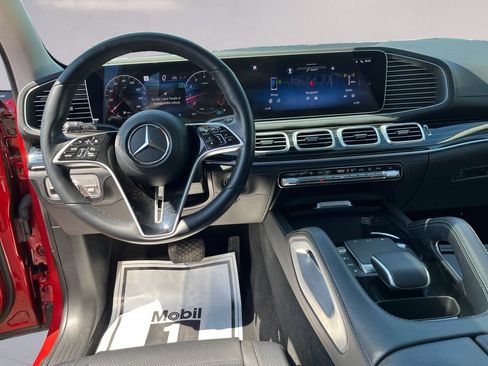 Used 2024 Mercedes-Benz GLE 350 4MATIC w/ Driver Assistance Package image 8