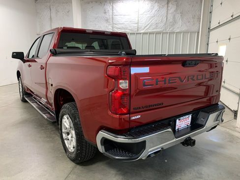 Used 2023 Chevrolet Silverado 1500 LT w/ Z71 Off-Road Package AWD/4WD image 6