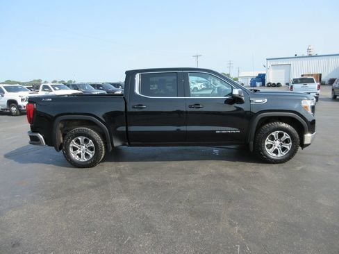 Certified 2021 GMC Sierra 1500 SLE w/ X31 Off-Road Package AWD/4WD image 6