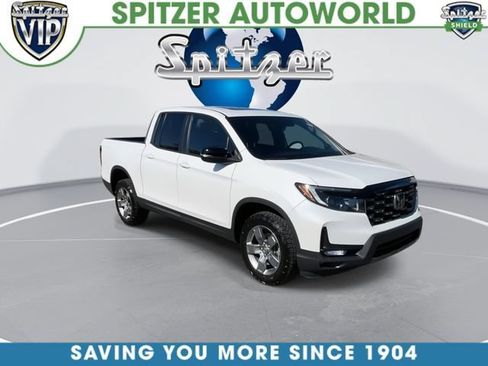 Used 2025 Honda Ridgeline TrailSport image 4