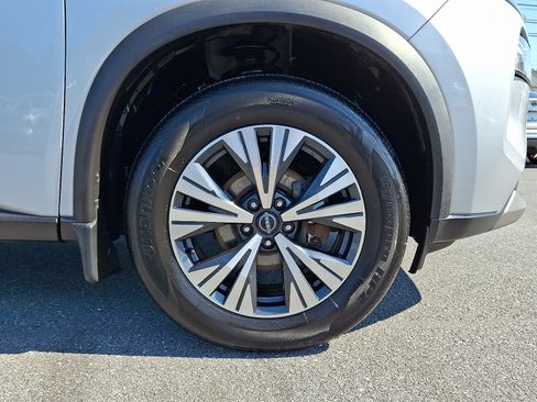 Certified 2023 Nissan Rogue SV w/ SV Premium B Package AWD/4WD image 10