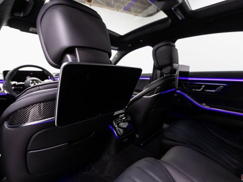 Used 2025 Mercedes-Benz S 63 AMG S image 29